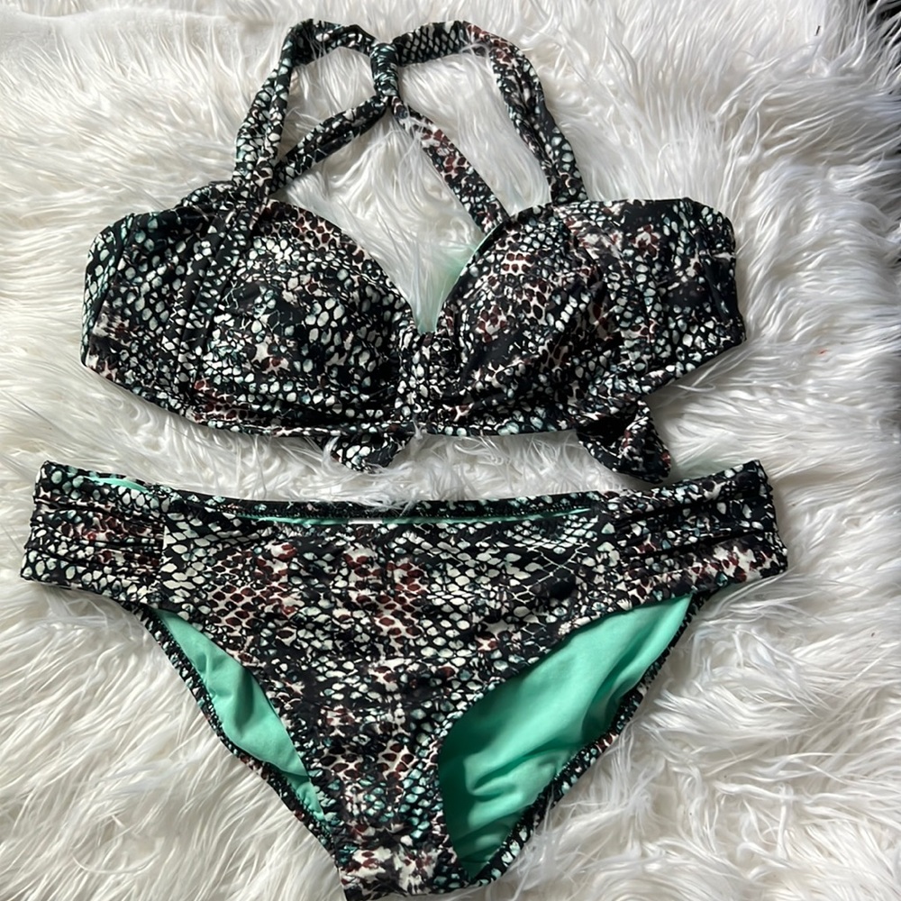 Athleta Swim Athleta Swim
Set Bikini Top And Bottom
